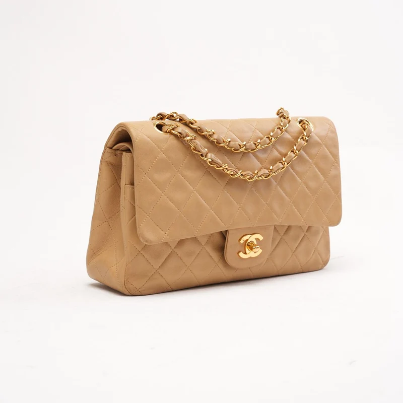 Chanel Vintage Medium Classic Double Flap Bag aus Lammleder, Beige, 1996