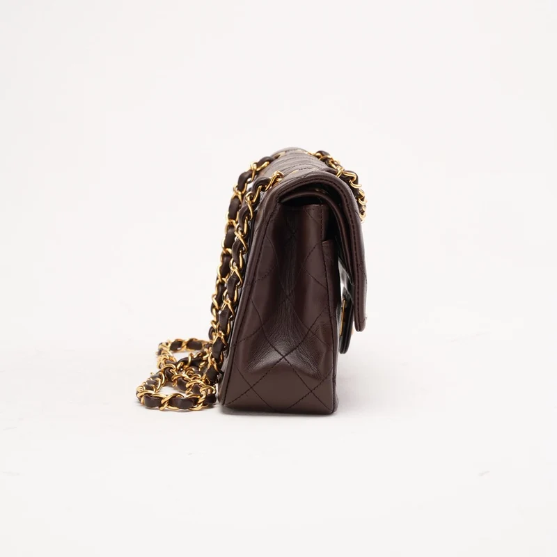 Chanel Vintage Classic Kleine Klappentasche aus Lammleder, dunkelbraun, 1997