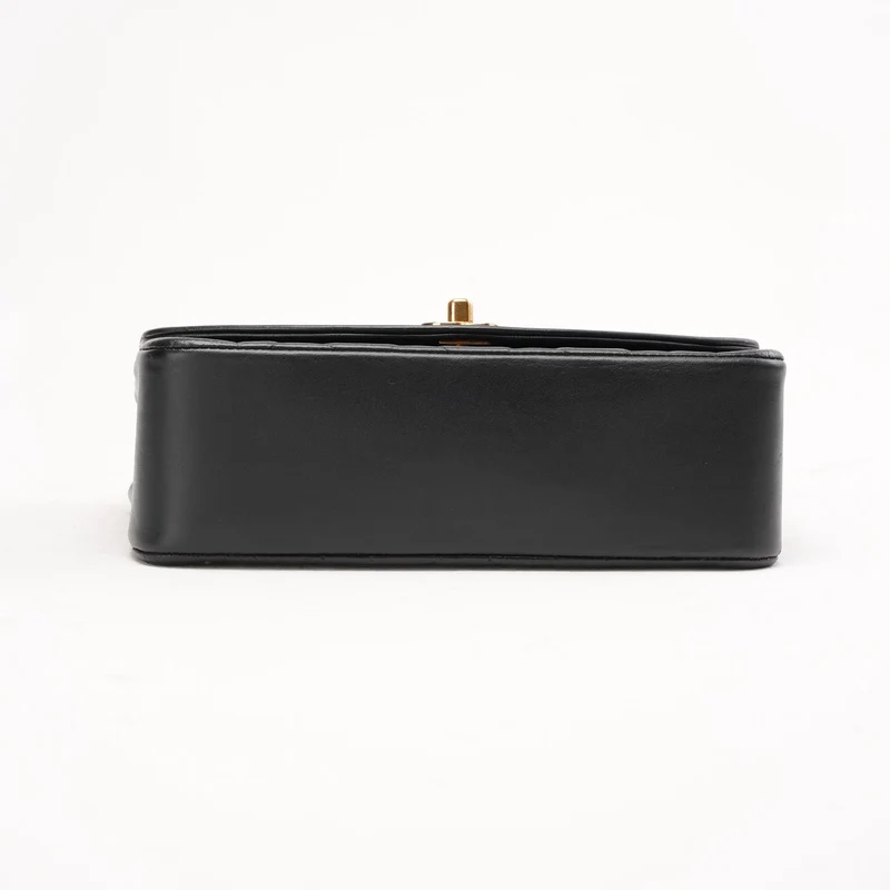 Chanel Vintage Kleine Diana Klappentasche aus Lammleder, Schwarz, 1997