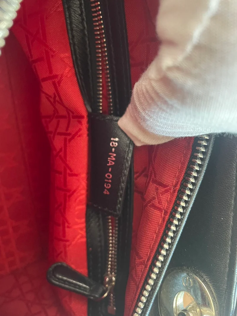 Christian Dior Medium Lady Dior Tasche aus Leder, Schwarz, 2014