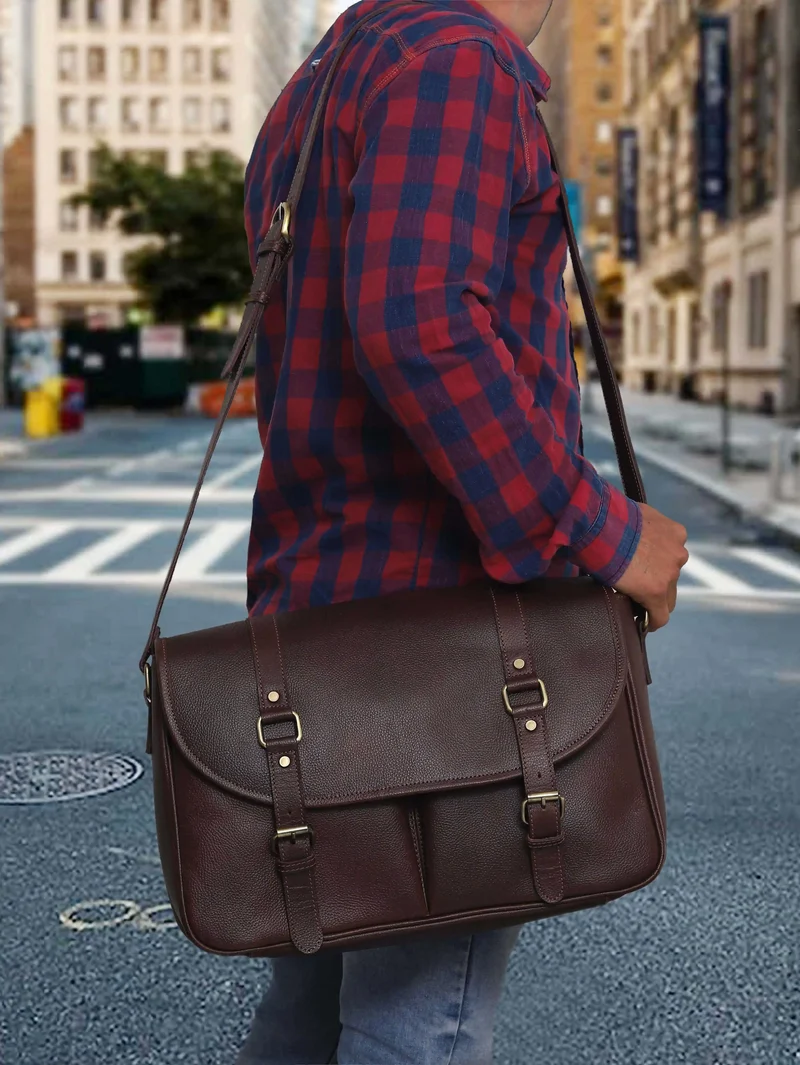 Ashford Full-Grain Leather Messenger Bag