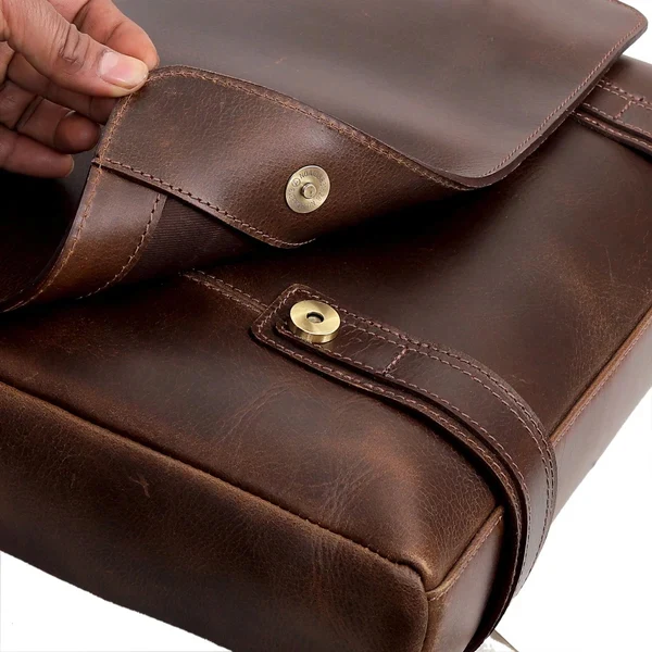 Emerson Full Grain Leather Messenger Bag