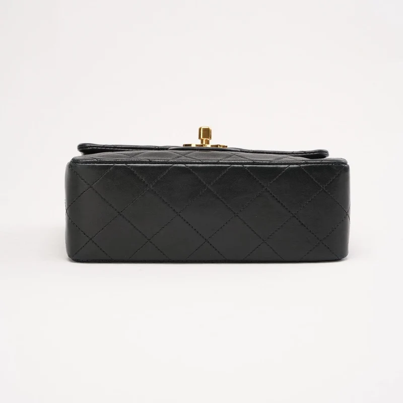 Chanel Vintage Mini Square Flap Bag aus Lammleder, schwarz, 1997