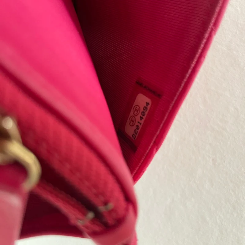Chanel Wallet On Chain (WOC) Lammleder, Pink, 2017