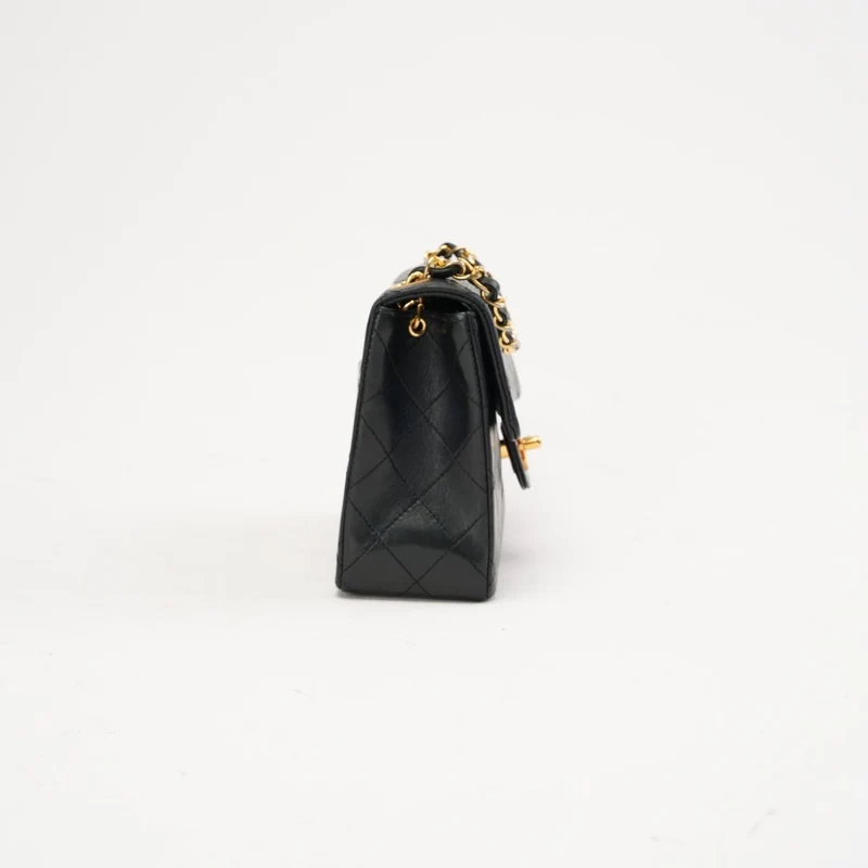 Chanel Vintage Mini Square Classic Flap, Lammleder, Schwarz, 1991