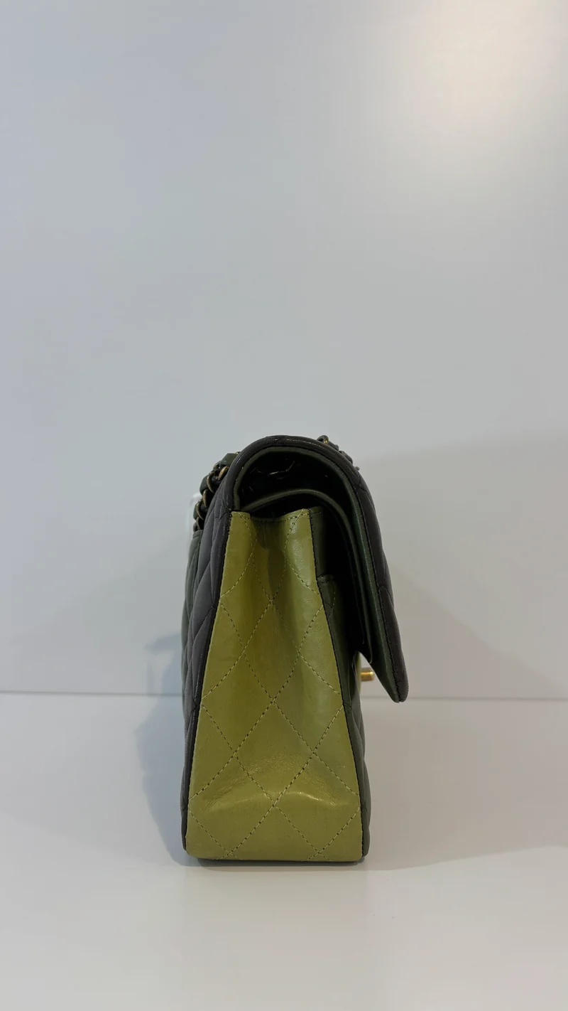 Chanel Stepptasche aus Lammleder, dreifarbig, mittelgroß, Doppelflap, Grün, 2014
