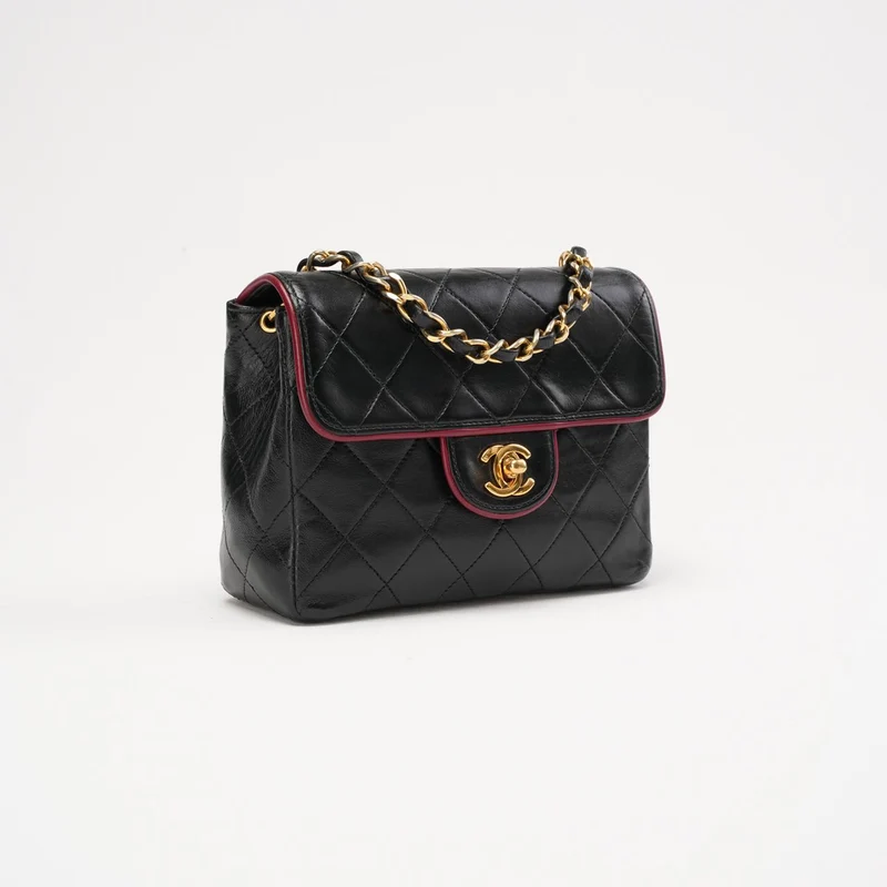 Chanel Vintage Mini Square Flap Bag Lamm Schwarz Rot 1991