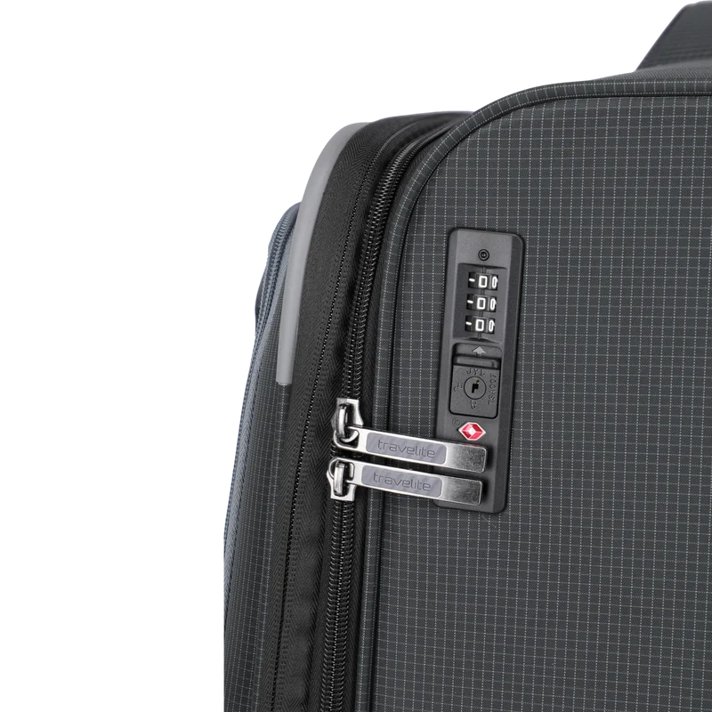 Travelite Corsiica 4-Rollen-Trolley L erw. 77 cm -Black