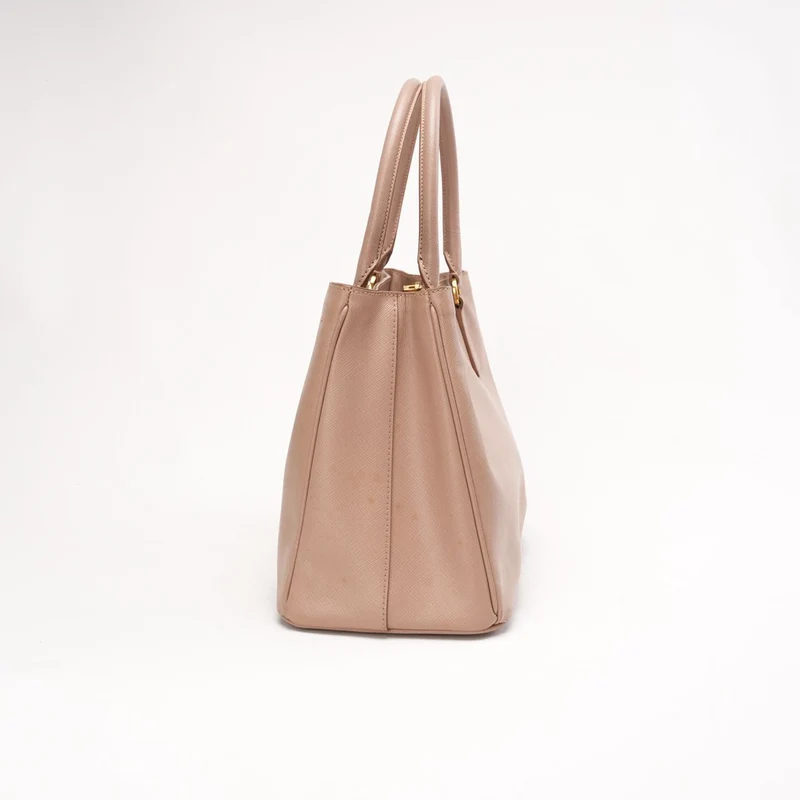 Prada Saffiano Lux Galleria Mittelgroße Einkaufstasche mit doppeltem Reißverschluss, Cammeo Beige