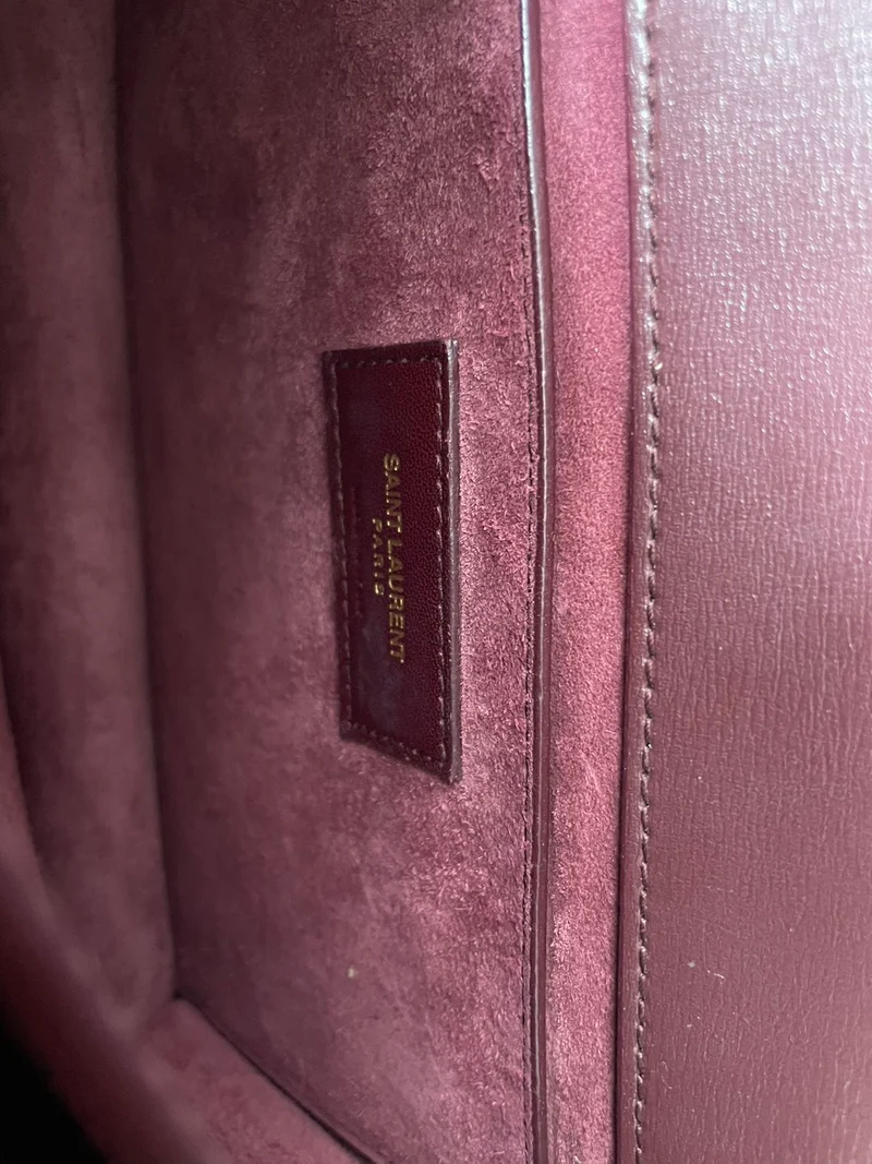 Saint Laurent Burgunderrotes Kalbsleder Medium Monogram Sunset 2018