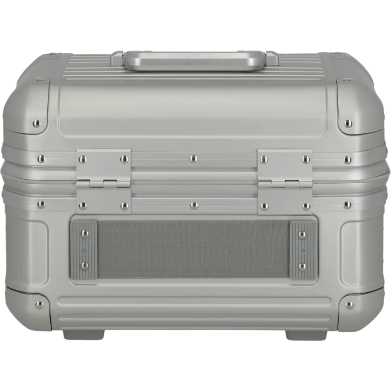 Travelite Next Beautycase aus Aluminium 38 cm -Silber