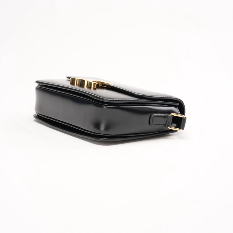 Celine Teen Triomphe Tasche aus glänzendem Kalbsleder, Schwarz, 2020