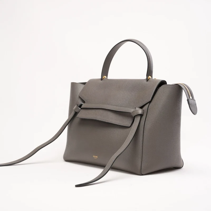 Celine Mini Belt Bag aus grauem genarbtem Kalbsleder mit goldfarbenen Beschlägen, 2019