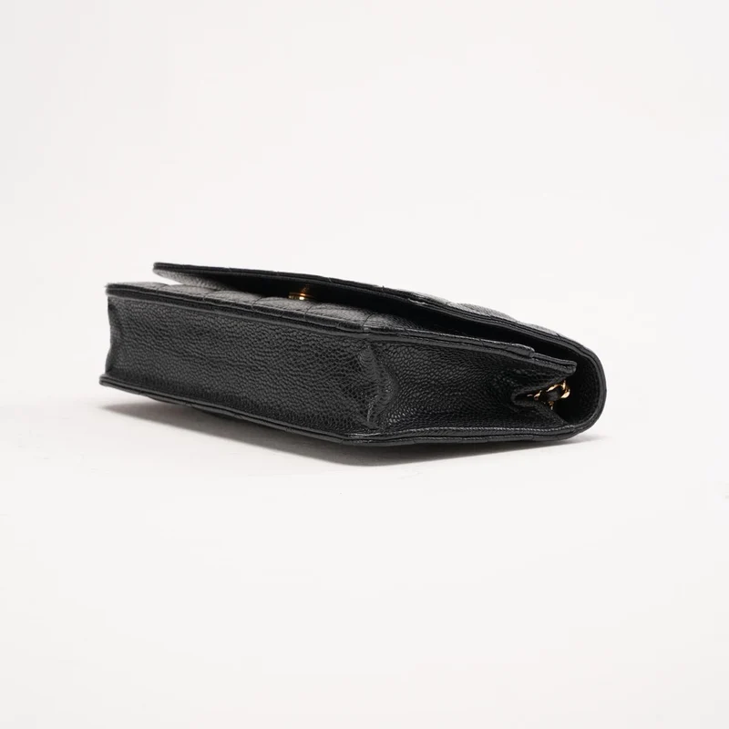 Chanel Schwarze klassische Brieftasche mit Kette (WOC) Caviar 2020