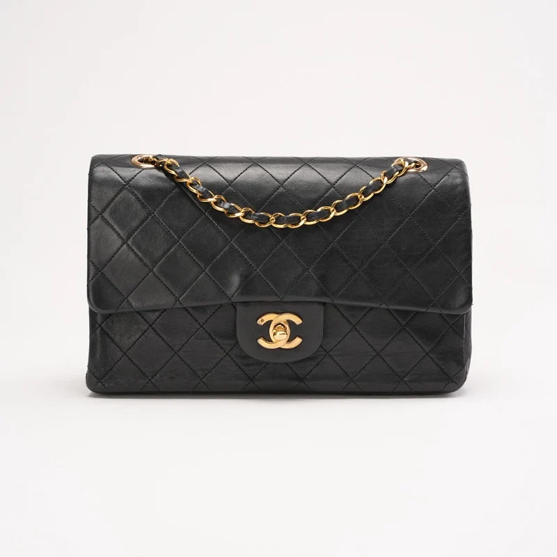 Chanel Vintage Medium Classic Double Flap Bag aus Lammleder, Schwarz, 1988