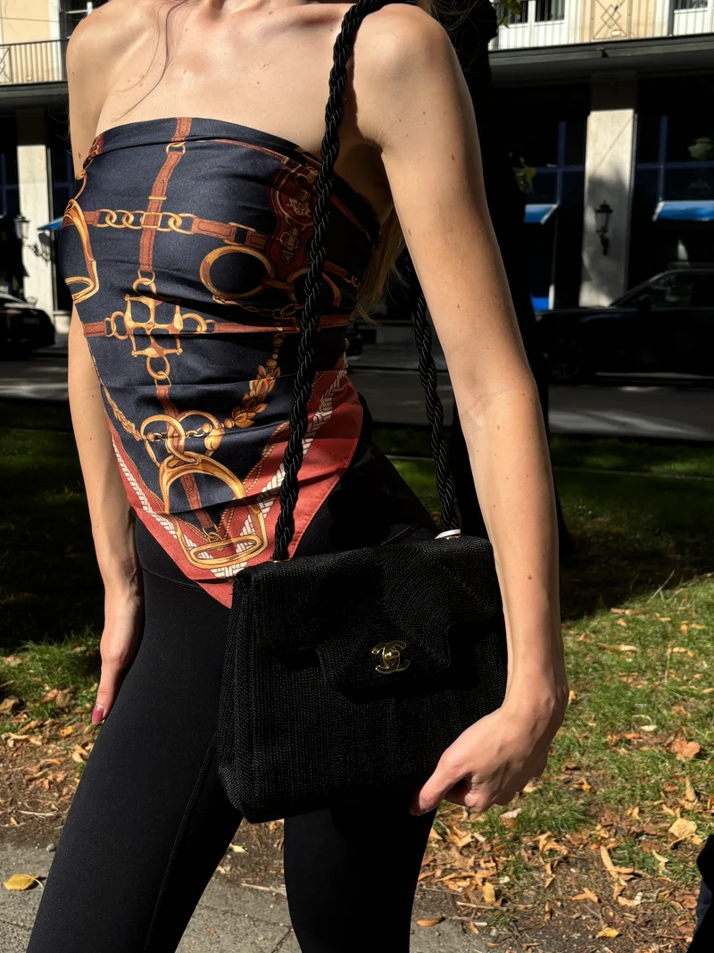 Chanel Vintage Mini Kelly Flap Bag aus Seidenseil, schwarz, 1997