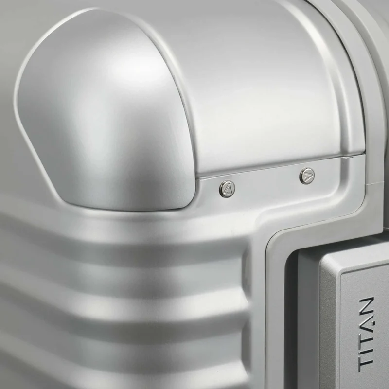 TITAN ETERNITY 4-Rollen-Kabinentrolley aus Aluminium 55 cm -silver