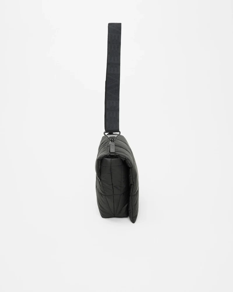 Porter Messenger Matt Black