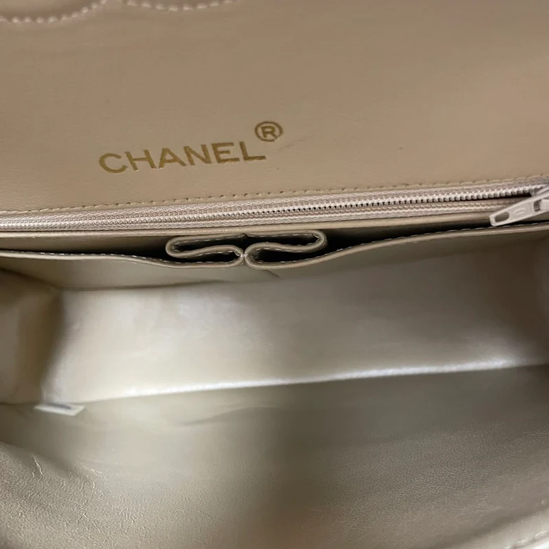 Chanel Vintage Medium Beige Classic Double Flap Bag 1991