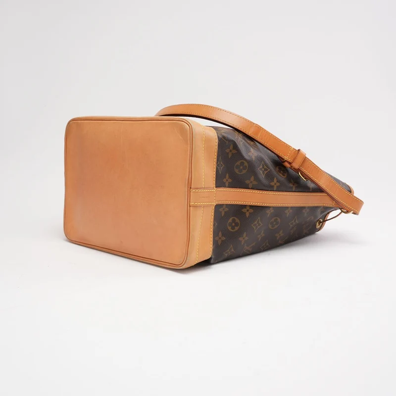 Louis Vuittion Sac Noe Grand Monogram Canvas 2013