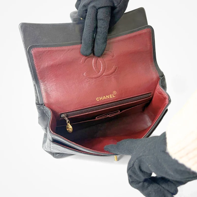 Chanel Mittleres Doppelbett Classic Flap Bag