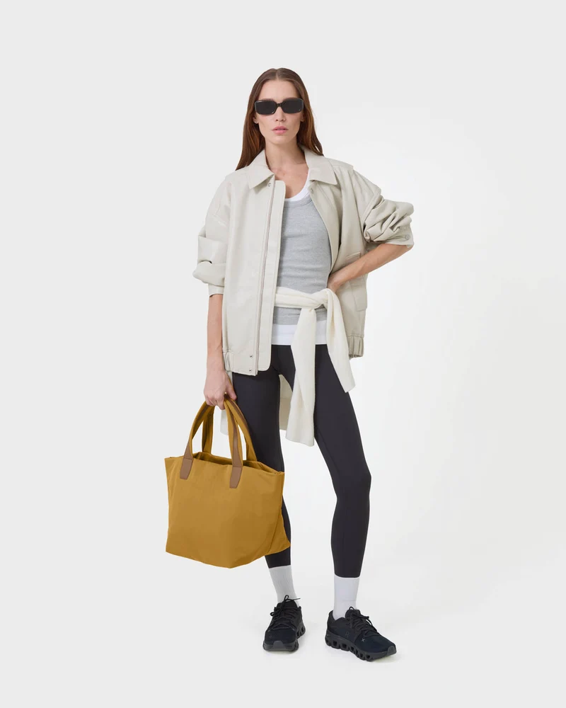 VEE x Tracy Anderson Essence Tote