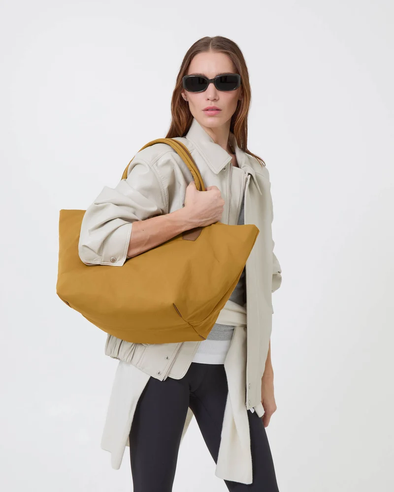 VEE x Tracy Anderson Essence Tote