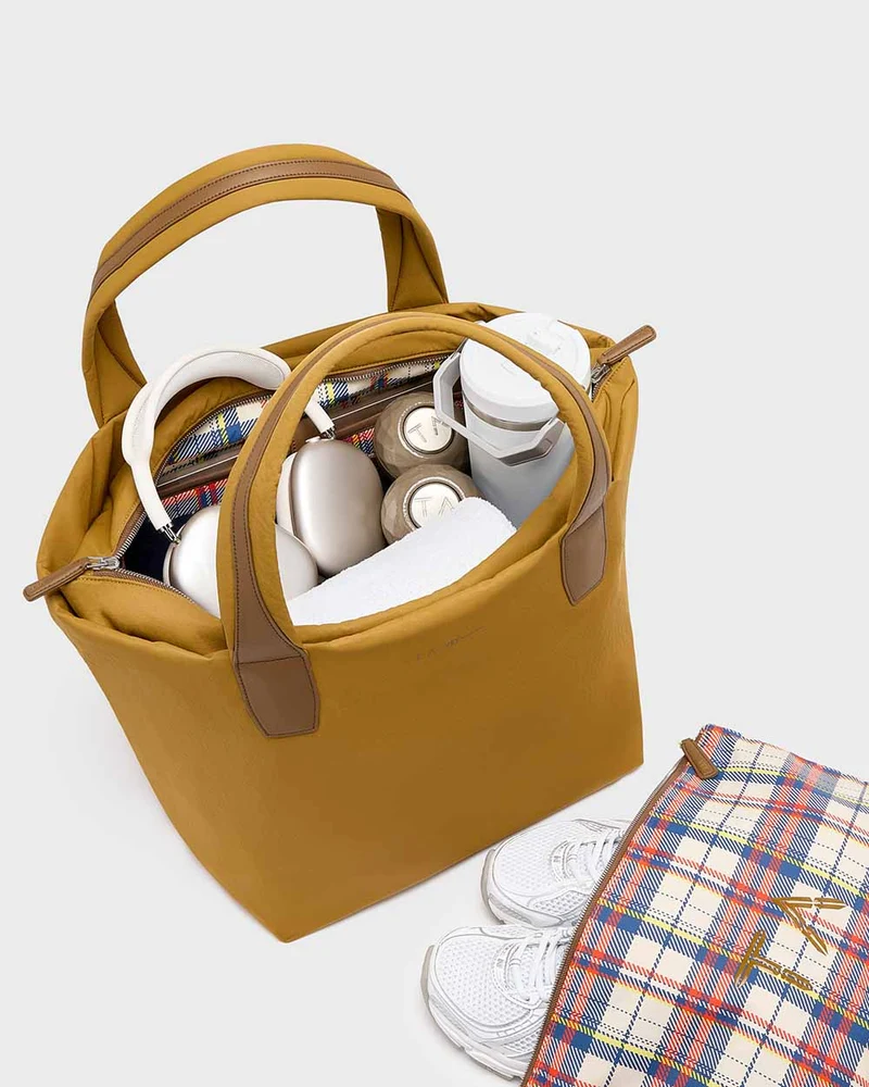 VEE x Tracy Anderson Essence Tote