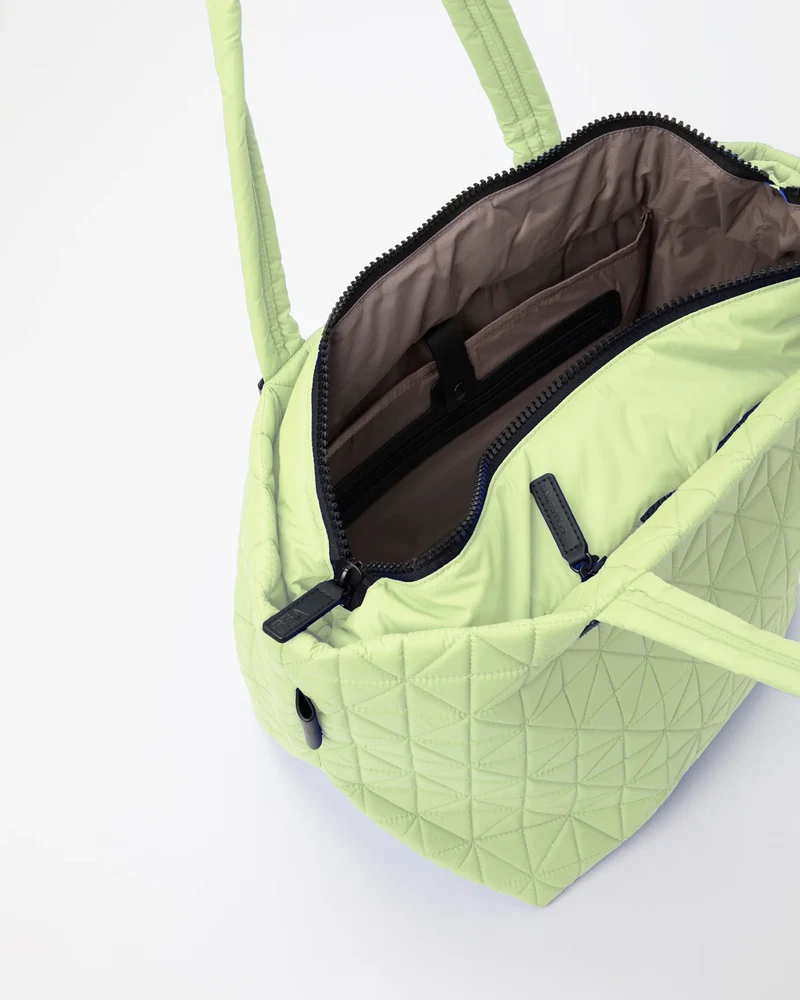 Vee Tote Medium Limelight