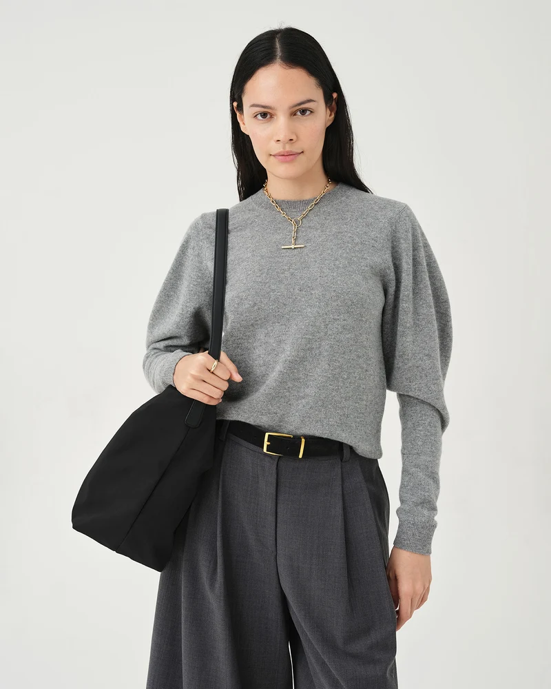 Essence Vertical Tote Black Trench