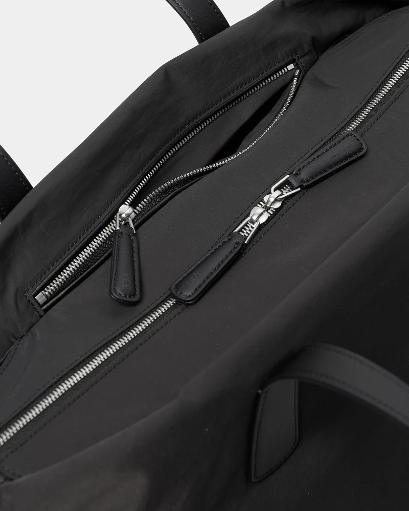 Essence City Tote Black Trench