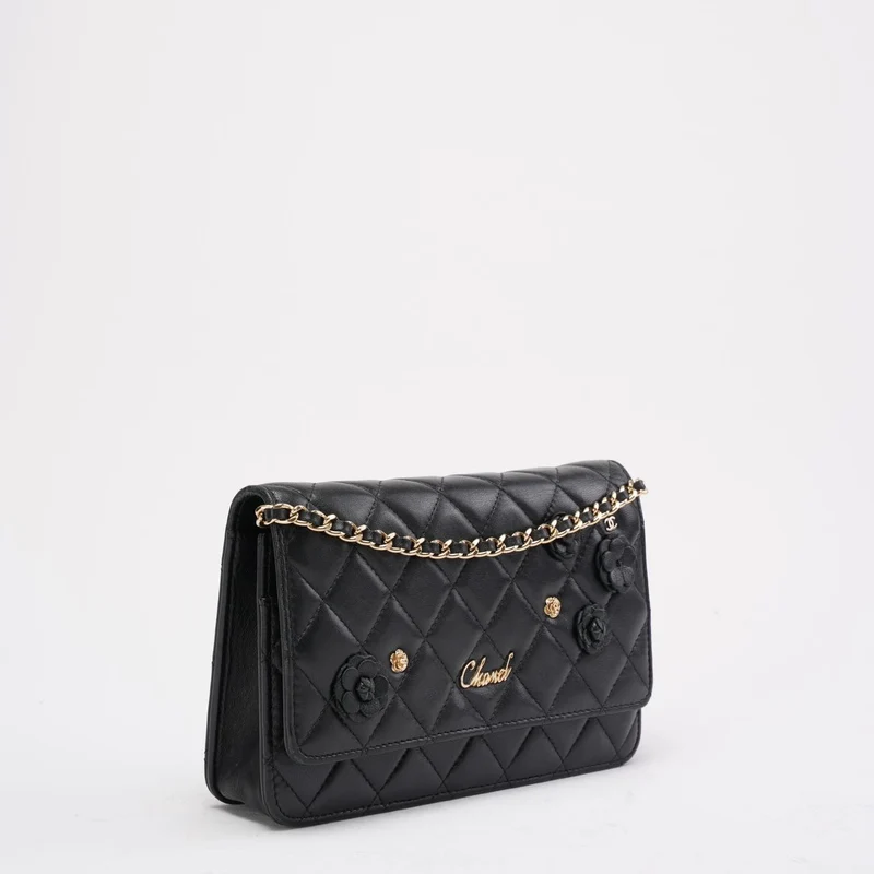 Chanel Wallet on Chain Schwarz mit Kamelienanhängern 2019