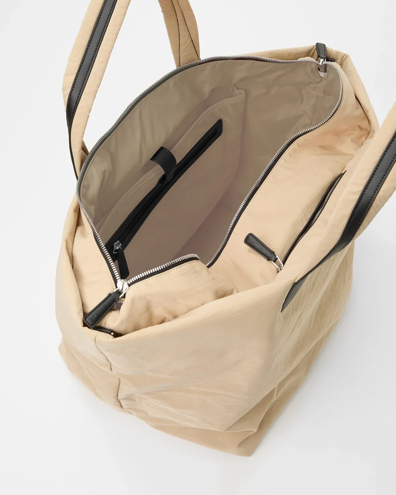 Essence Weekender Beige Trench