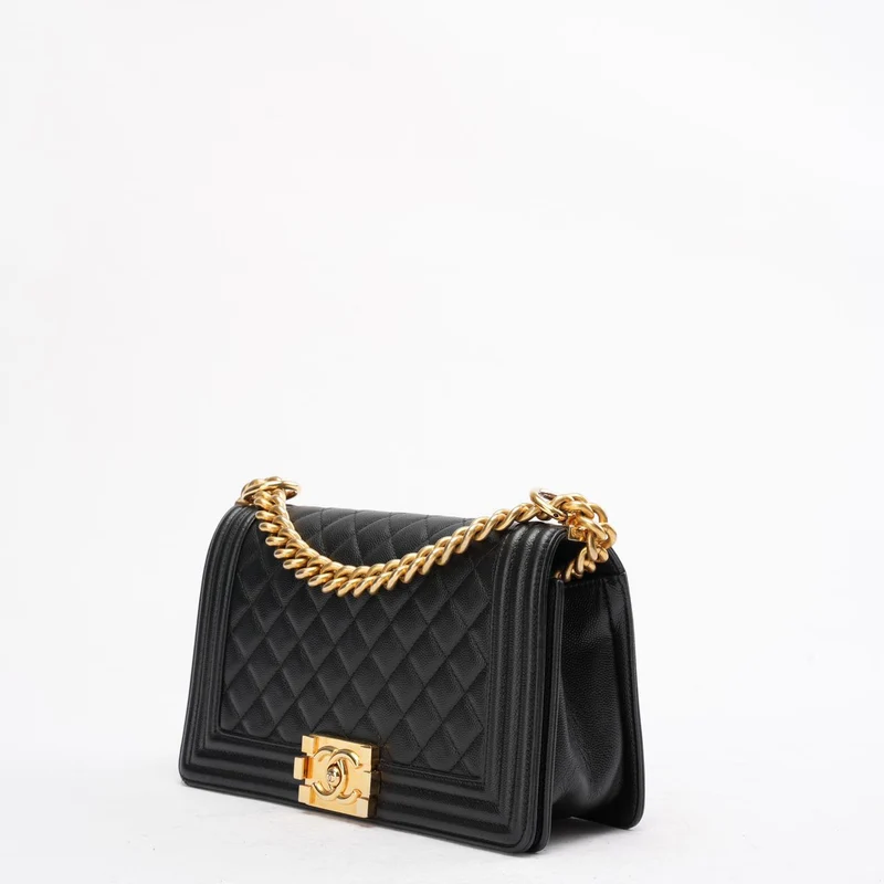 Chanel Boy Medium Schwarze Klapptasche Gestepptes Caviar-Leder 2019