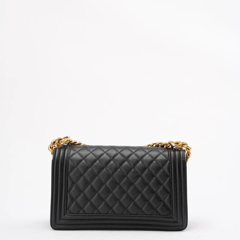 Chanel Boy Medium Schwarze Klapptasche Gestepptes Caviar-Leder 2019