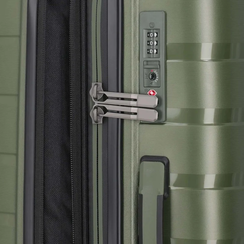 Travelite Air Base 4-Rollen-Trolley M 67 cm -Olive