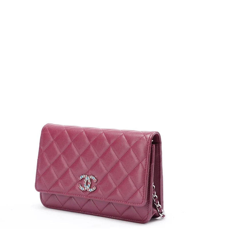 Chanel Burgunder Geldbörse mit Kette (WOC) Multicolor CC