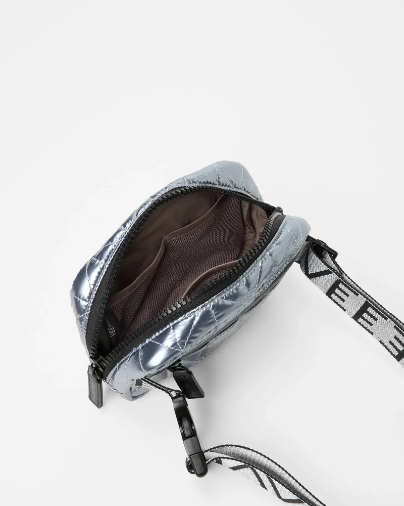 Vee Belt Bag Icy Silver