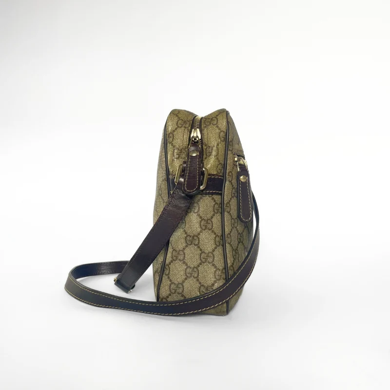 Gucci Umhängetasche mit Monogramm-Leinwand