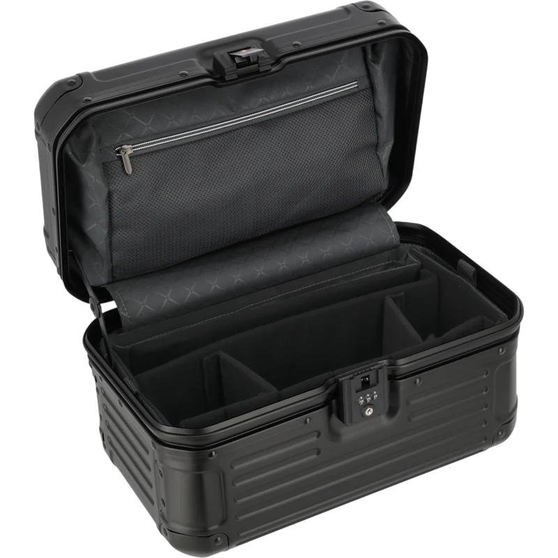 Travelite Next Beauty Case aus Aluminium 38 cm -Schwarz