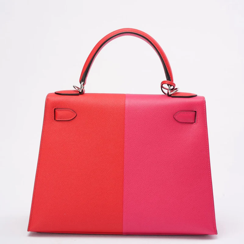 Hermès Kelly 28 Epsom Rose Extreme/ Rouge de Coeur mit Blue Zanzibar