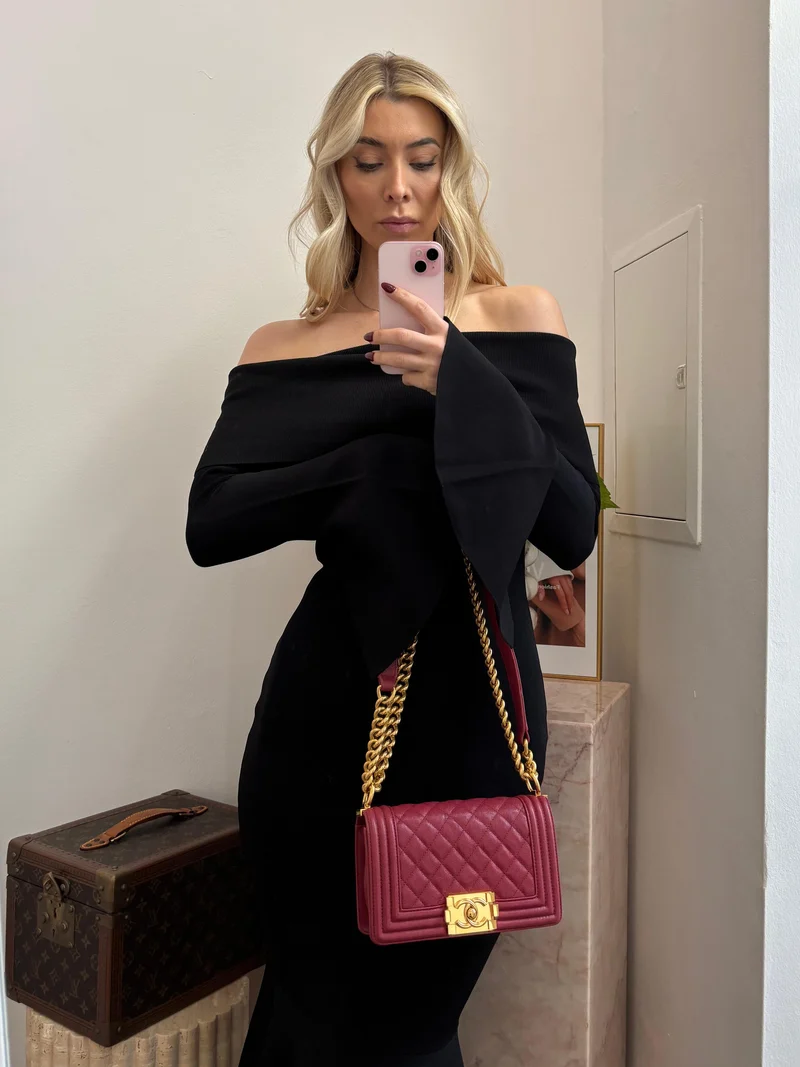 Chanel Burgunderrot Klein Le Boy Caviar 2018-2019
