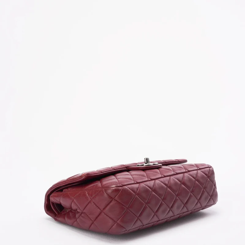 Chanel Burgunderrote klassische Doppel-Flap-Tasche aus Lammleder 2008-2009