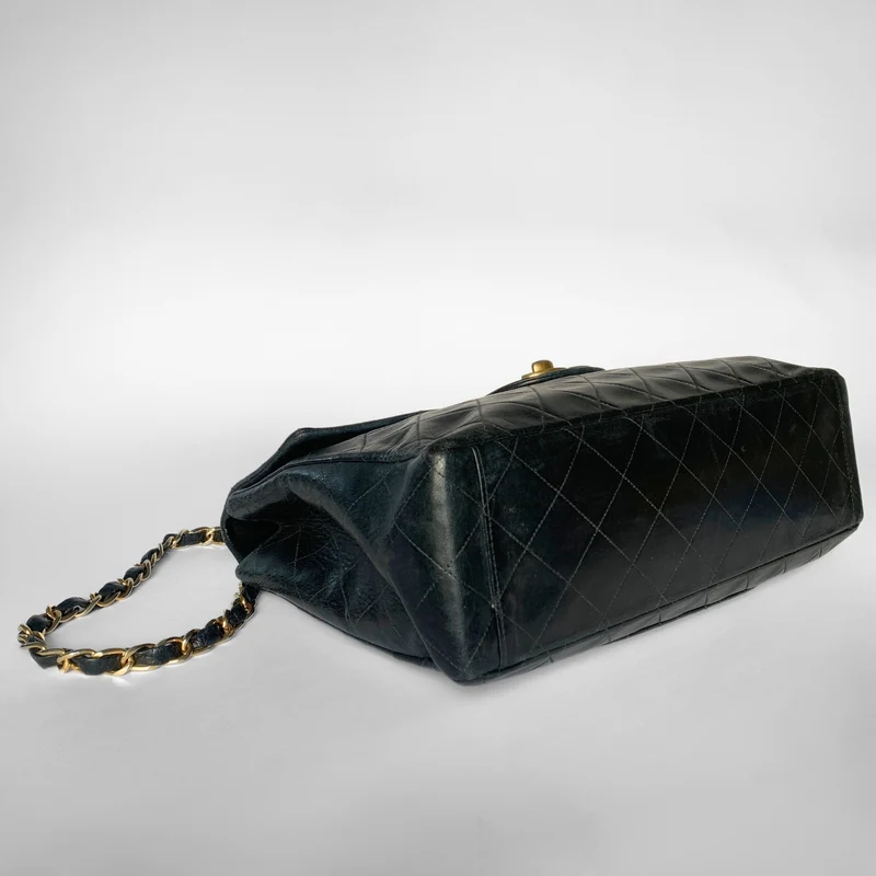 Chanel Classic Flap Bag Maxi Lamsleer