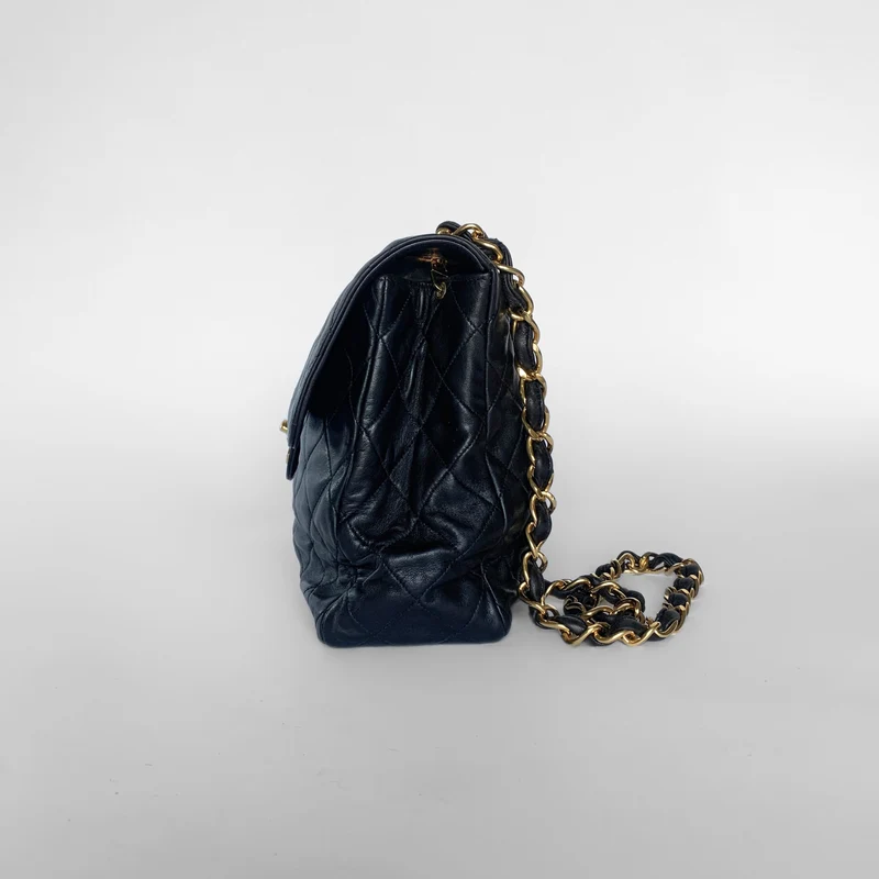 Chanel Classic Flap Bag Maxi Lamsleer