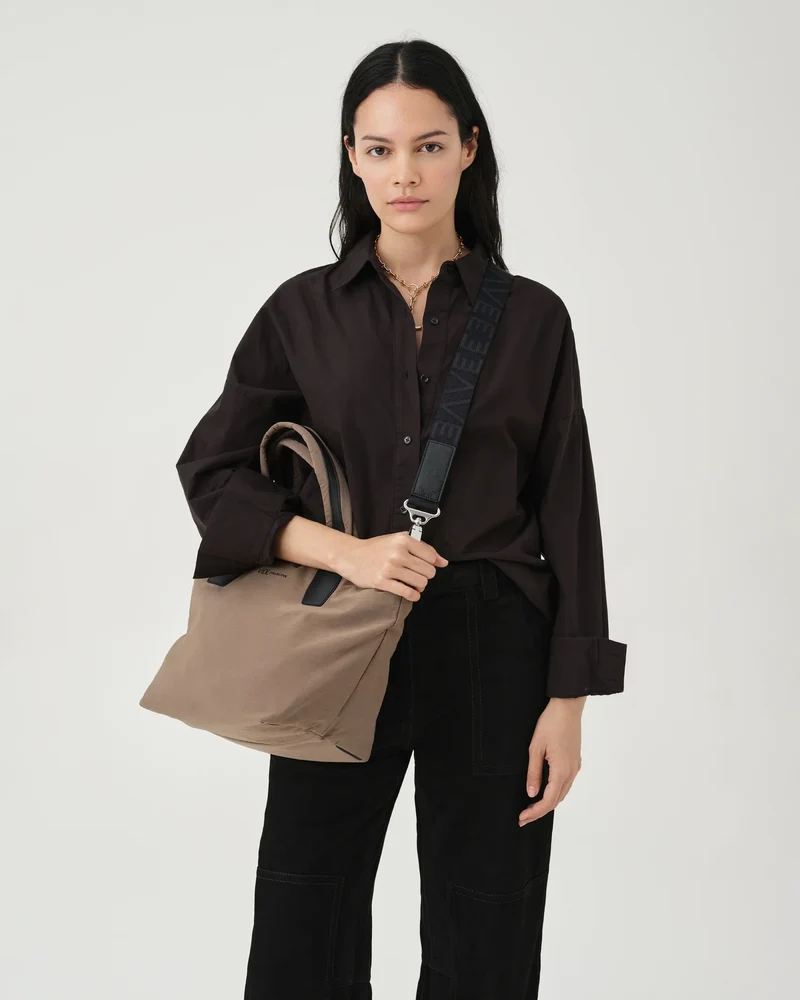Essence Tote Small Mink Trench