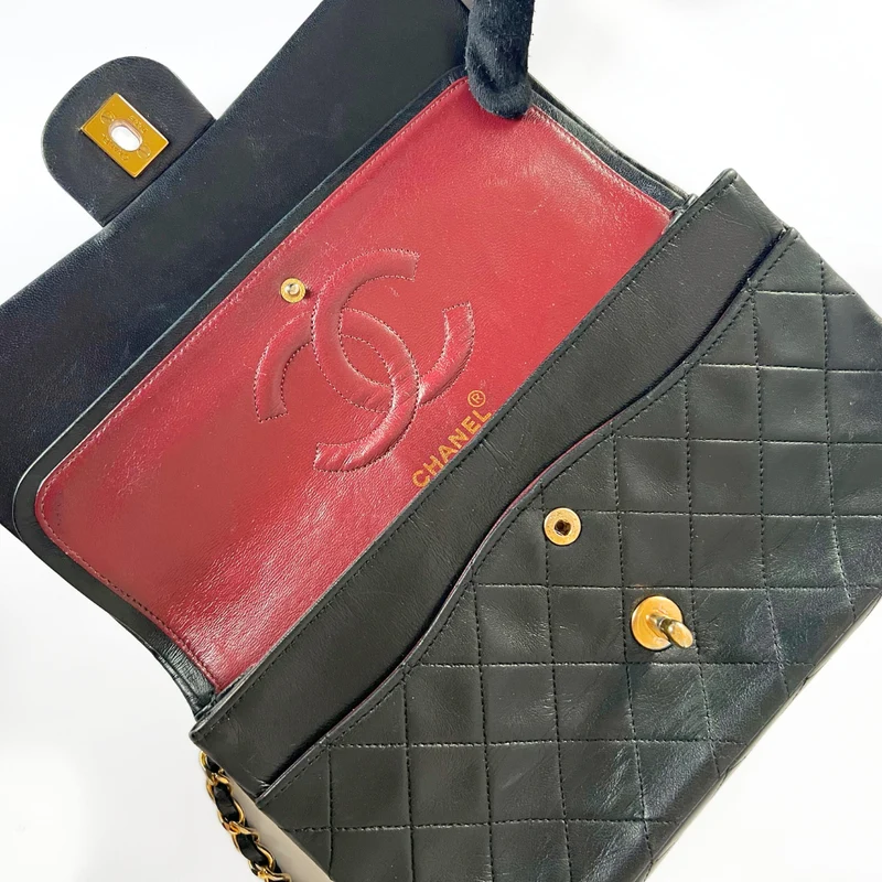 Chanel Classic Flap Bag Klein lamsleer