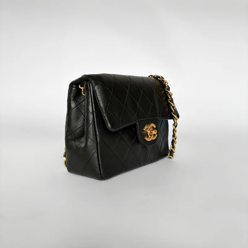 Chanel Classic Flap Bag Mini Lamsleer