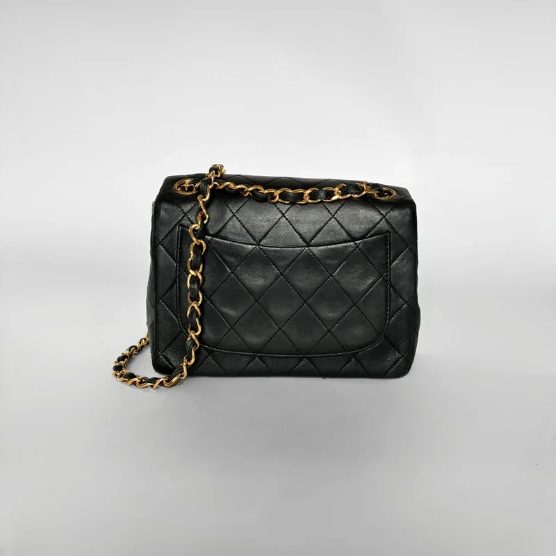 Chanel Classic Flap Bag Mini Lamsleer