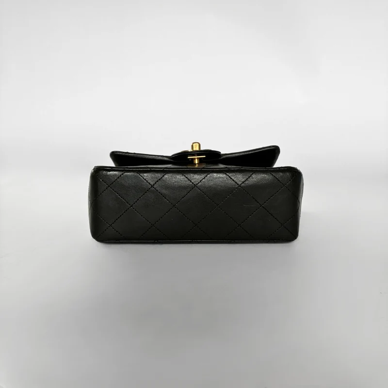 Chanel Classic Flap Bag Mini Lamsleer